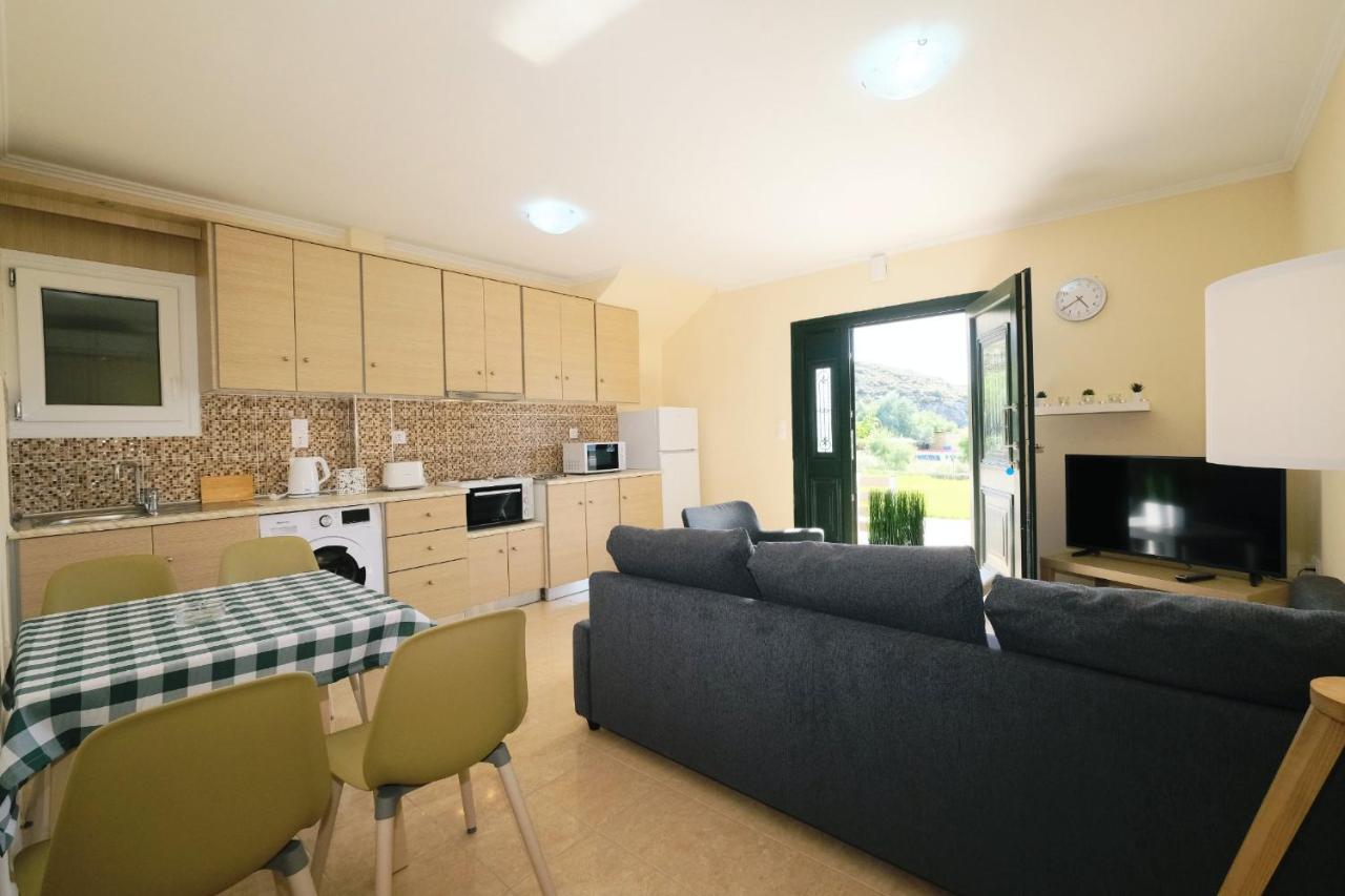 Captains View Apartments Plati  Dış mekan fotoğraf